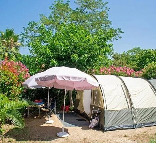Emplacement Camping